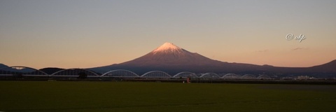 3bd3c552e87305d31f5c3d1a9824f056