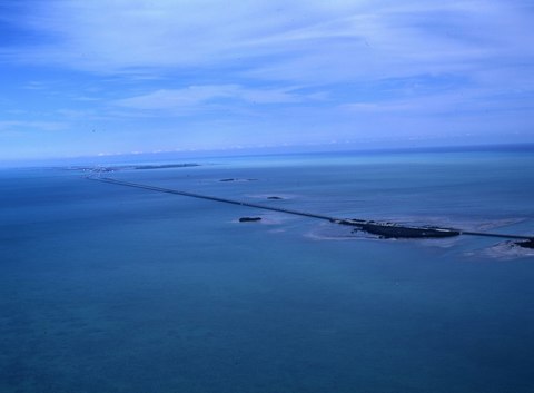 B778952e90a588e88176f94372e26bf2