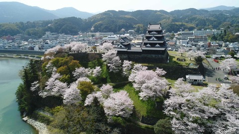 4c52c71fadd1cf1db34293d4d3c21263