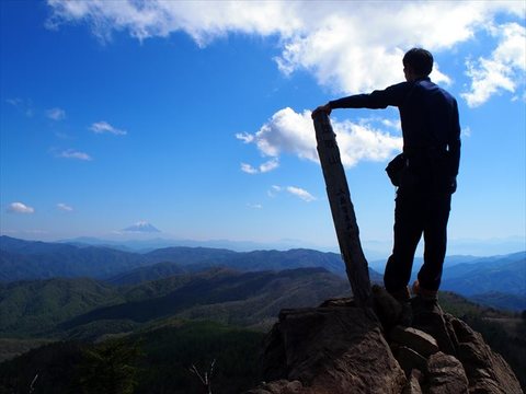 9101efe0d8bfff0eda7f12487a78785a